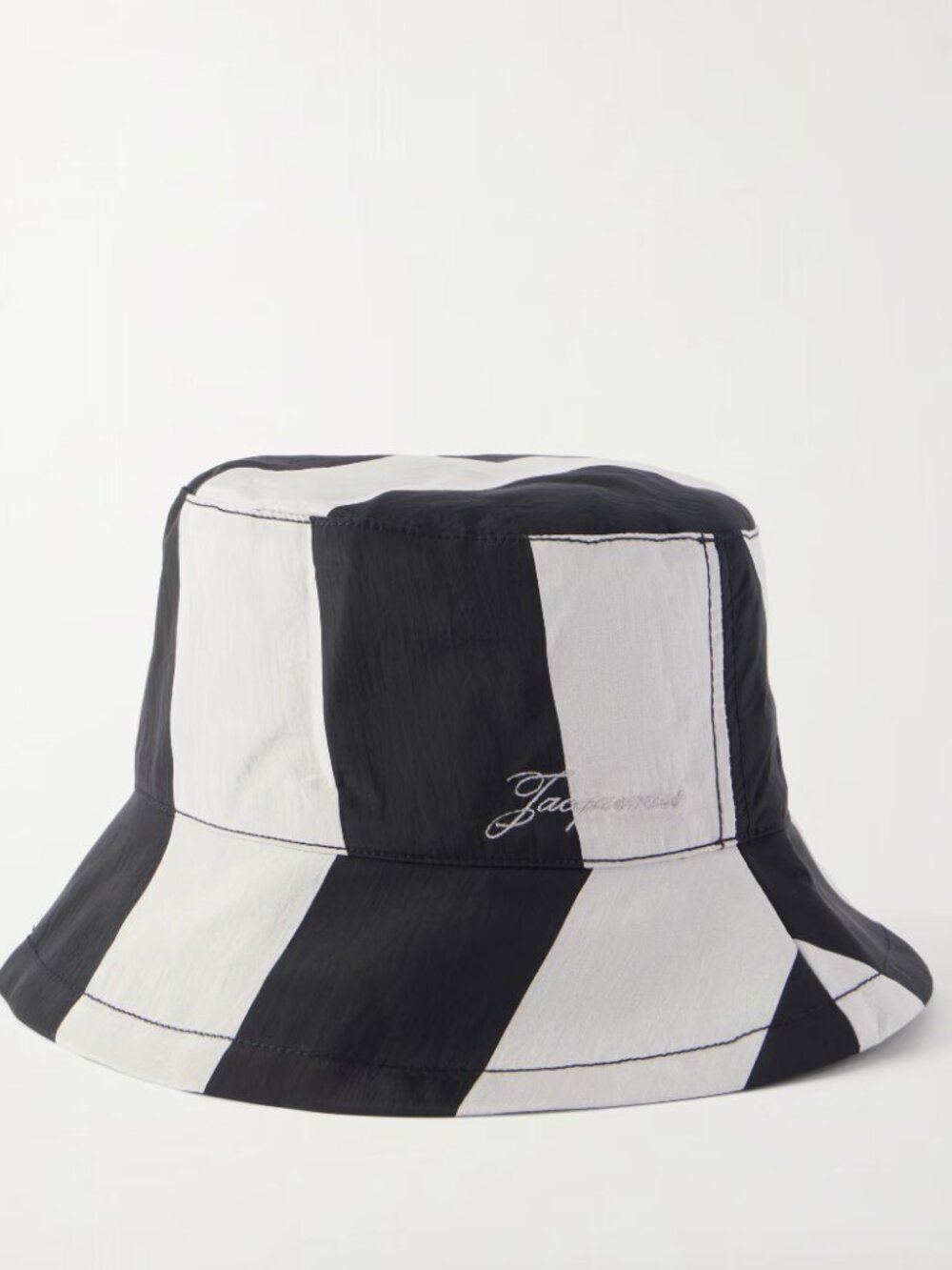 Jacquemus Le Bob Bucket Hat black and white